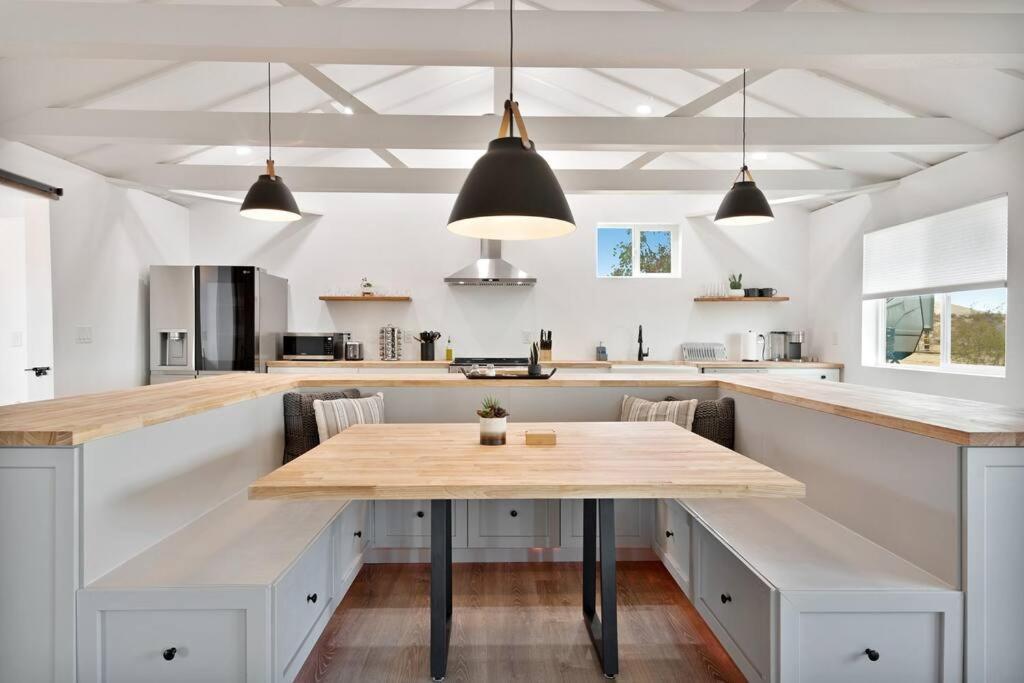 Beautiful Newly Remodeled Home, Near Jt Park Joshua Tree Exterior photo